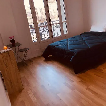 Cosy With Terrace Apartment